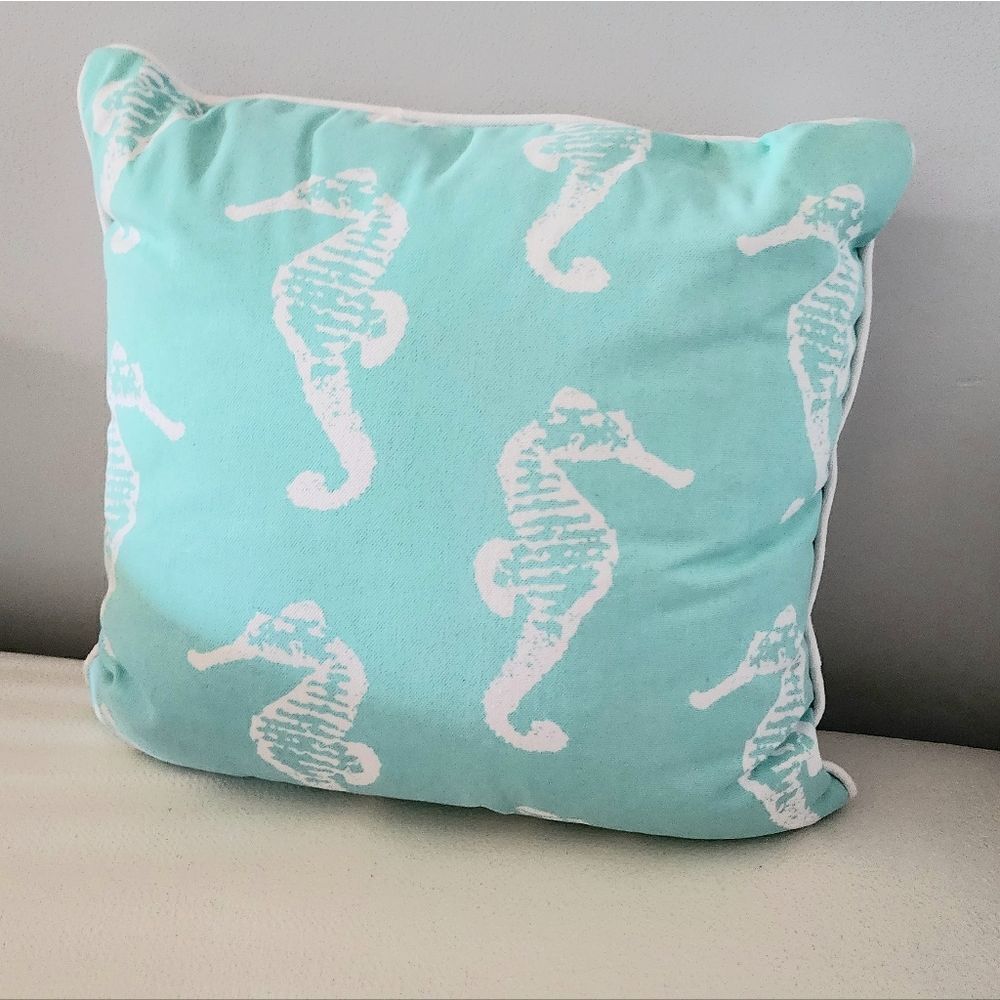 Stratford Home Sea Marine Animal Throw Pillow Nautical Ocean Blu 18x18 Sea Life